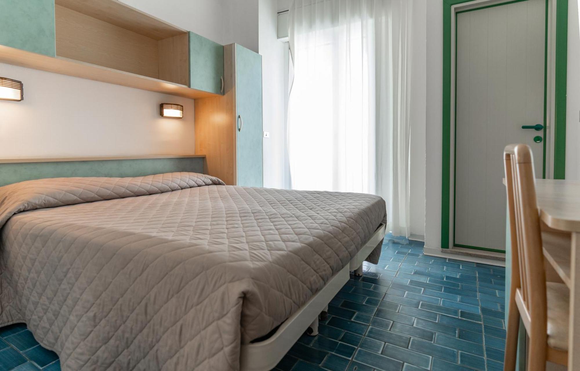 Hotel Corallo Гаттео-а-Маре Екстер'єр фото